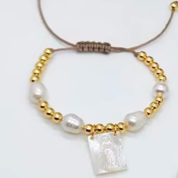 Our Lady of Grace~ Virgin de Guadelupe Mary Mother of Pearl Carved Bead Bracelet - Picture 9 of 16
